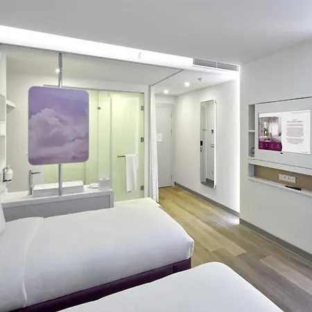 Hotel Yotel Oporto