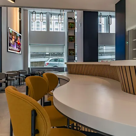 Hotel Yotel 4*