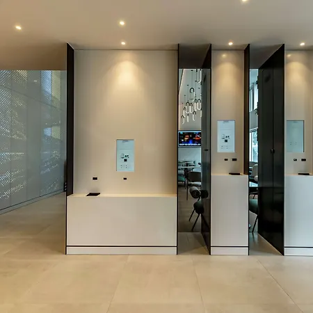 Hotel Yotel 4*