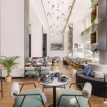 Hotel Yotel 4*
